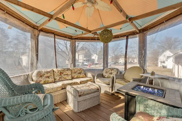 $250,000 | 710 West Oakland Avenue, Austin, MN 55912