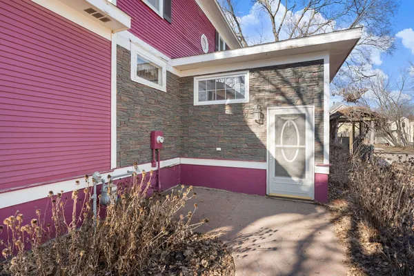 $250,000 | 710 West Oakland Avenue, Austin, MN 55912