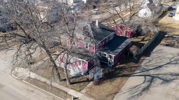 $250,000 | 710 West Oakland Avenue, Austin, MN 55912