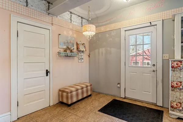 $250,000 | 710 West Oakland Avenue, Austin, MN 55912