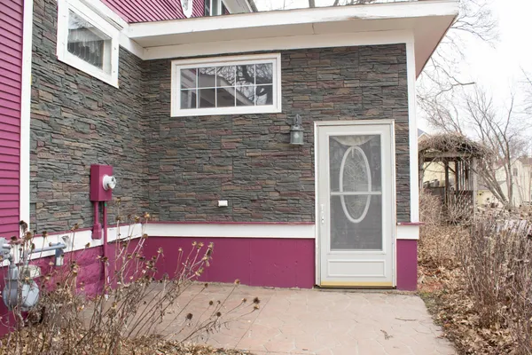 $250,000 | 710 West Oakland Avenue, Austin, MN 55912