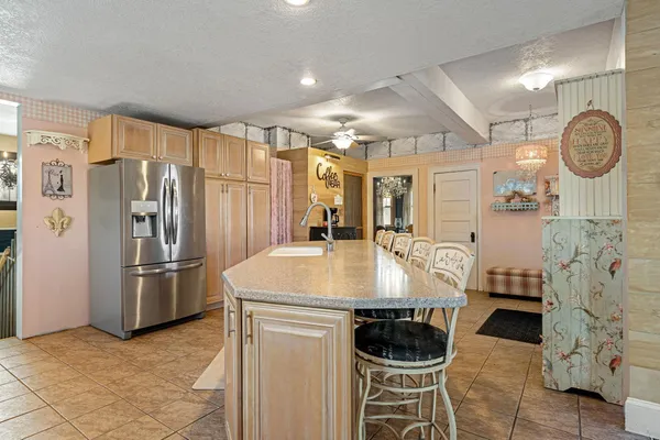 $250,000 | 710 West Oakland Avenue, Austin, MN 55912