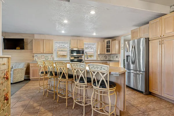 $250,000 | 710 West Oakland Avenue, Austin, MN 55912