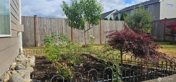 $2,850 | 9131 Thea Rose Dr. Southeast, Yelm, WA 98597