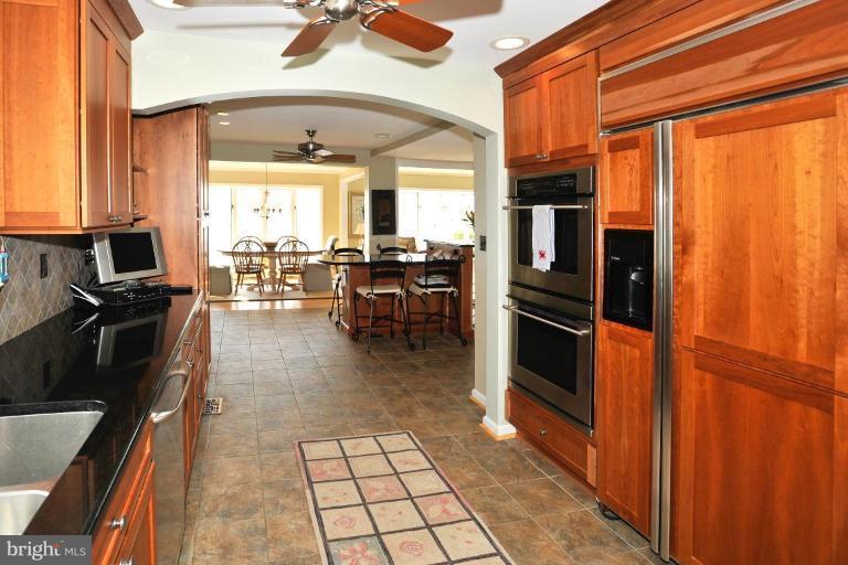 259 Long Point Road Crownsville, MD 21032 - Photo 20 of 30 Kitchen #3
