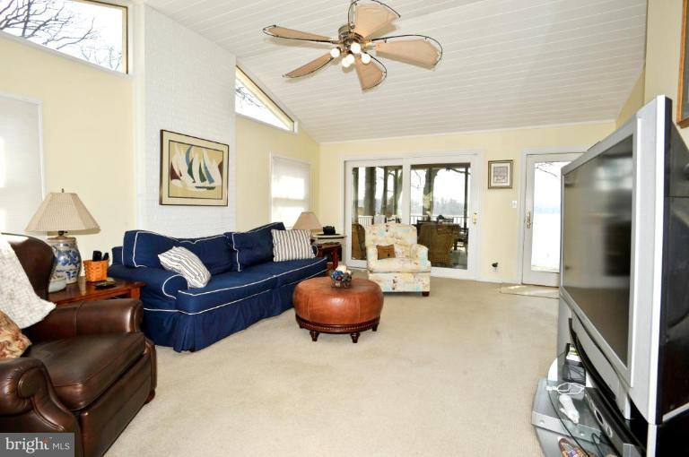 259 Long Point Road Crownsville, MD 21032 - Photo 5 of 30 Family Room