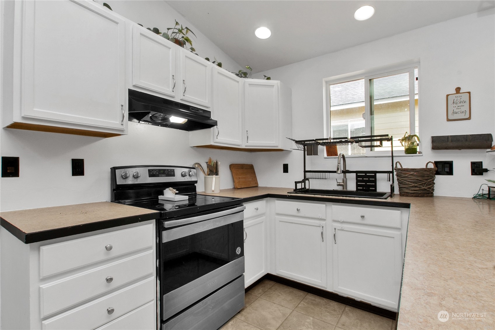914 Southwest Mayer Street Winlock, WA 98596 - Photo 7 of 22 Gallery Image 7