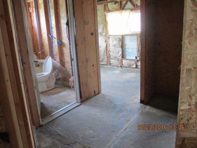 19283 Anna Road Anderson, CA 96007 - Photo 11 of 17 IMG_8825 (640x480)
