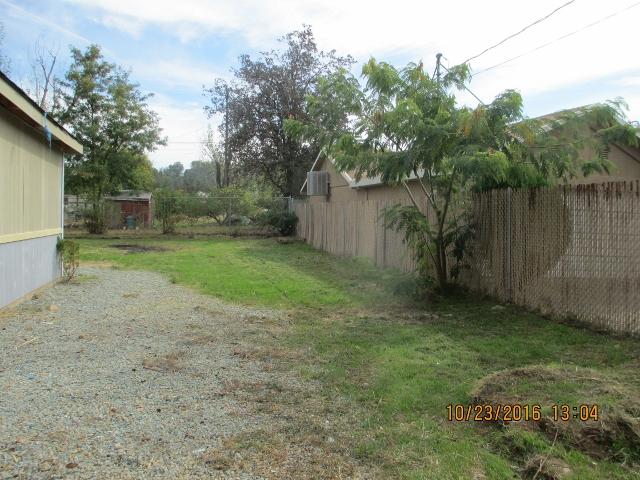19283 Anna Road Anderson, CA 96007 - Photo 3 of 17 IMG_8811 (640x480)