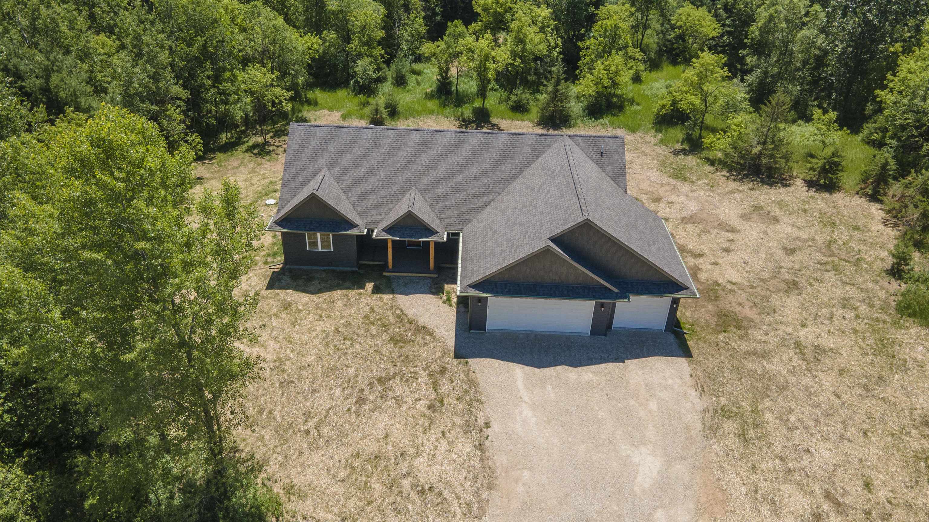 1079 Lake Ridge Road Wautoma, WI 54982 - Photo 4 of 27