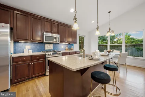 $999,000 | 12114 Whippoorwill Lane, Rockville, MD 20852