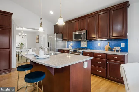 $999,000 | 12114 Whippoorwill Lane, Rockville, MD 20852