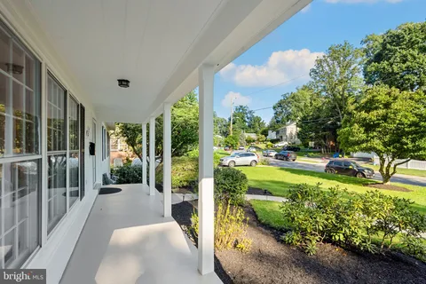 $999,000 | 12114 Whippoorwill Lane, Rockville, MD 20852