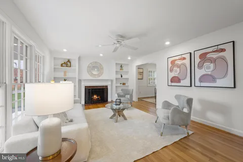 $999,000 | 12114 Whippoorwill Lane, Rockville, MD 20852