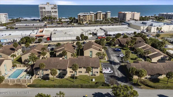 $2,250 | 1145 North Shannon Avenue, Unit 17, Indialantic, FL 32903