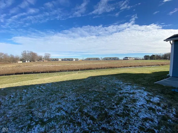 $2,850 | 17303 Gresham Lane, Westfield, IN 46074