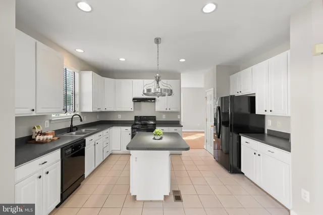 $575,000 | 114 Nassau Drive, Winchester, VA 22602