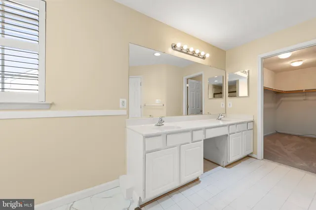 $575,000 | 114 Nassau Drive, Winchester, VA 22602