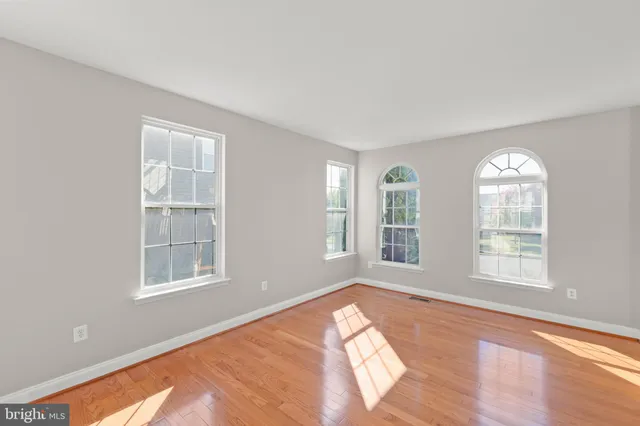 $575,000 | 114 Nassau Drive, Winchester, VA 22602