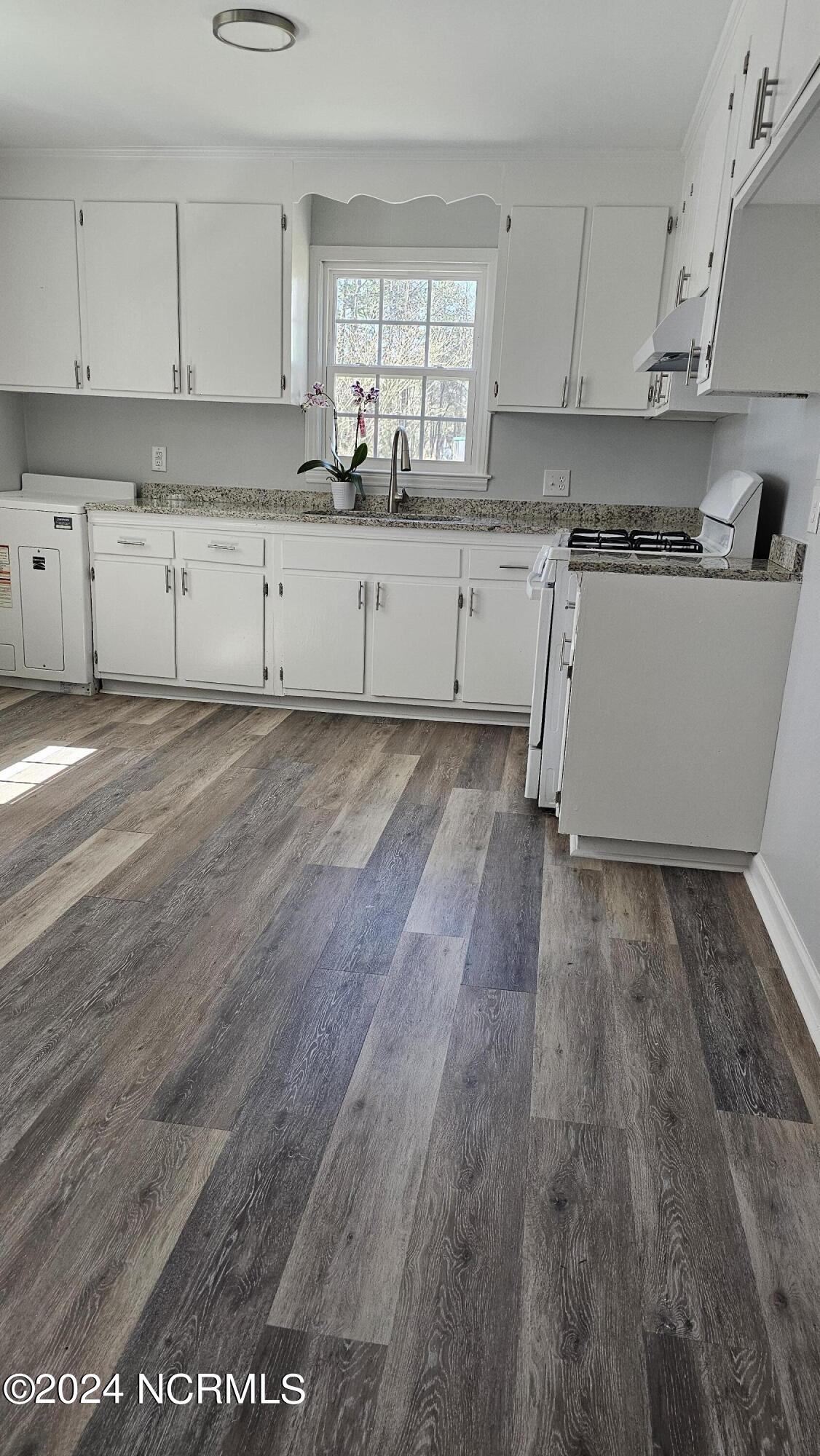84 Christmas Road Enfield, NC 27823 - Photo 8 of 19 8 - Kitchen