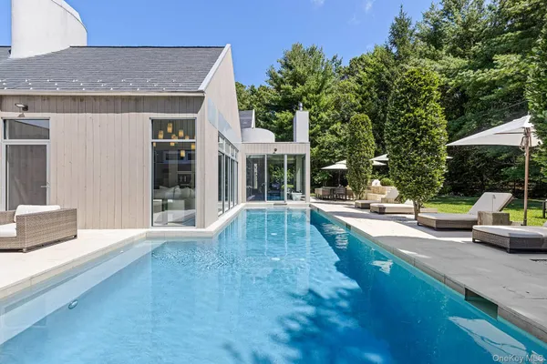 $120,000 | 7 Rolling Wood Lane, East Hampton, NY 11937