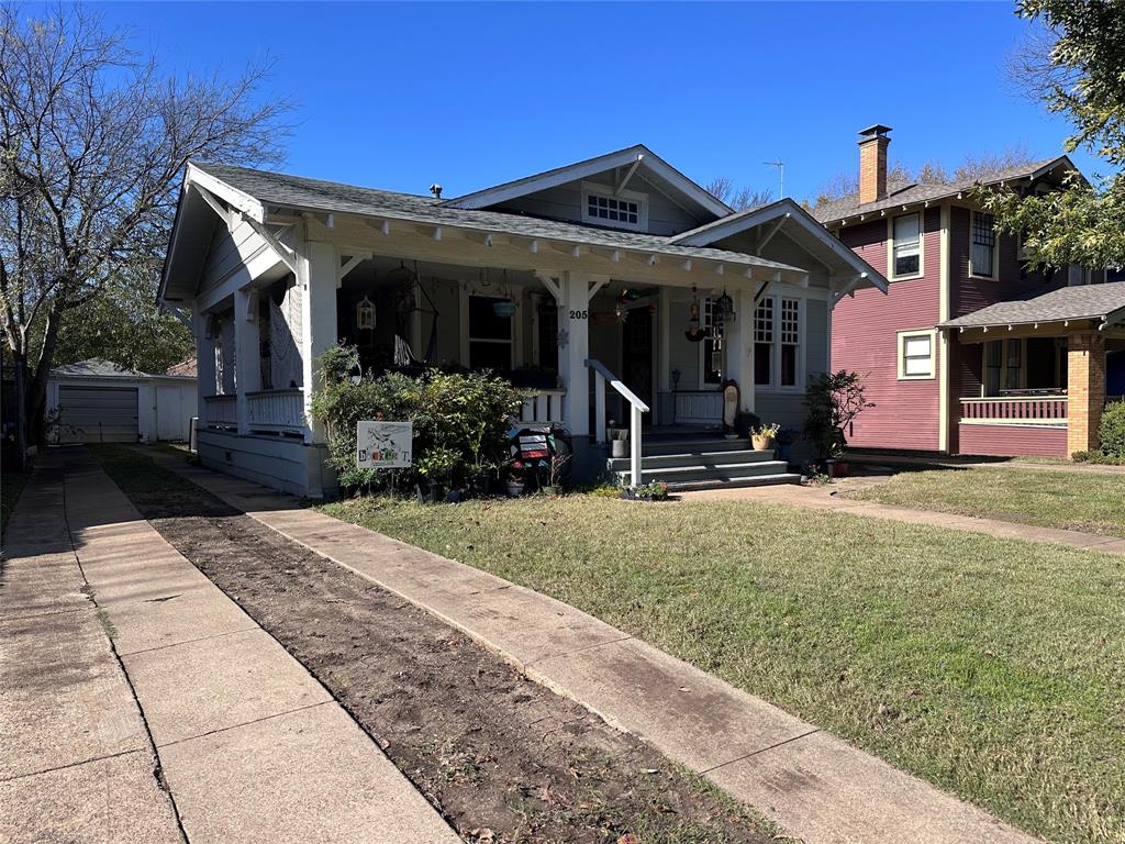 205 South Rosemont Ave  