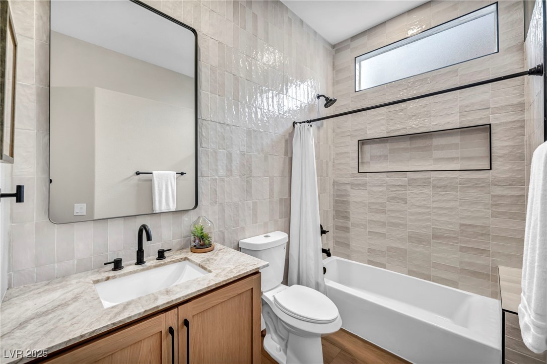 9917 Villa Ridge Drive Las Vegas, NV 89134 - Photo 49 of 71