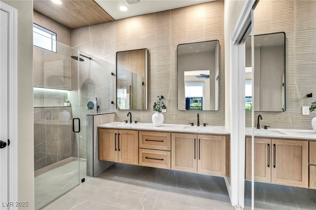 9917 Villa Ridge Drive Las Vegas, NV 89134 - Photo 8 of 71