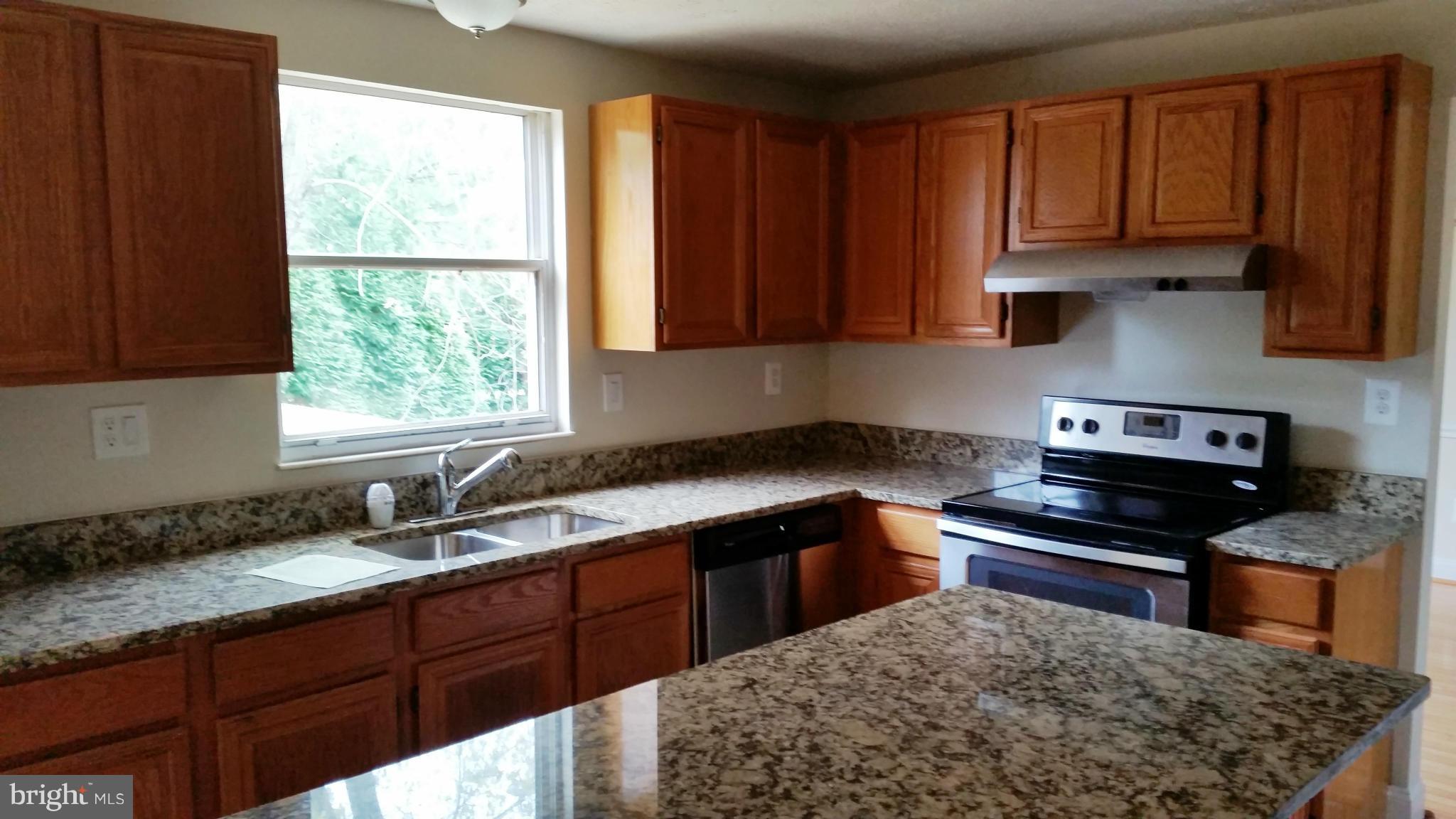 1437 Silo Way Silver Spring, MD 20905 - Photo 5 of 20 Kitchen