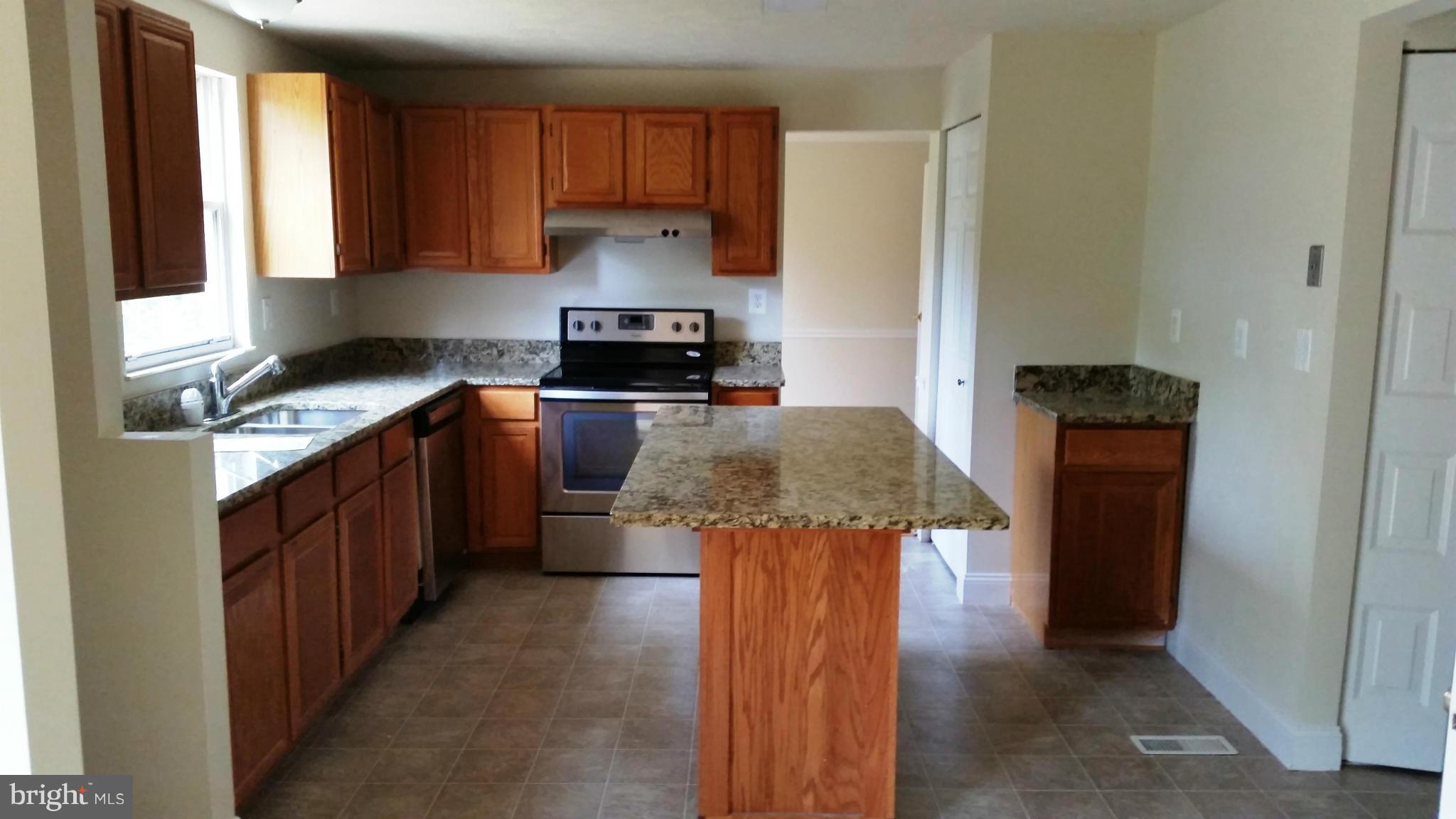 1437 Silo Way Silver Spring, MD 20905 - Photo 6 of 20 Kitchen