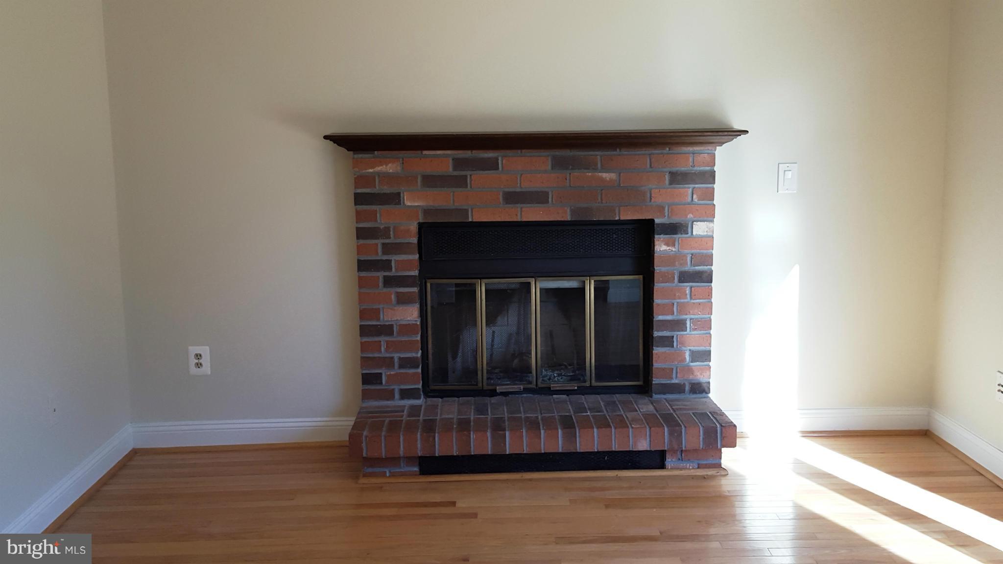 1437 Silo Way Silver Spring, MD 20905 - Photo 7 of 20 Family Room