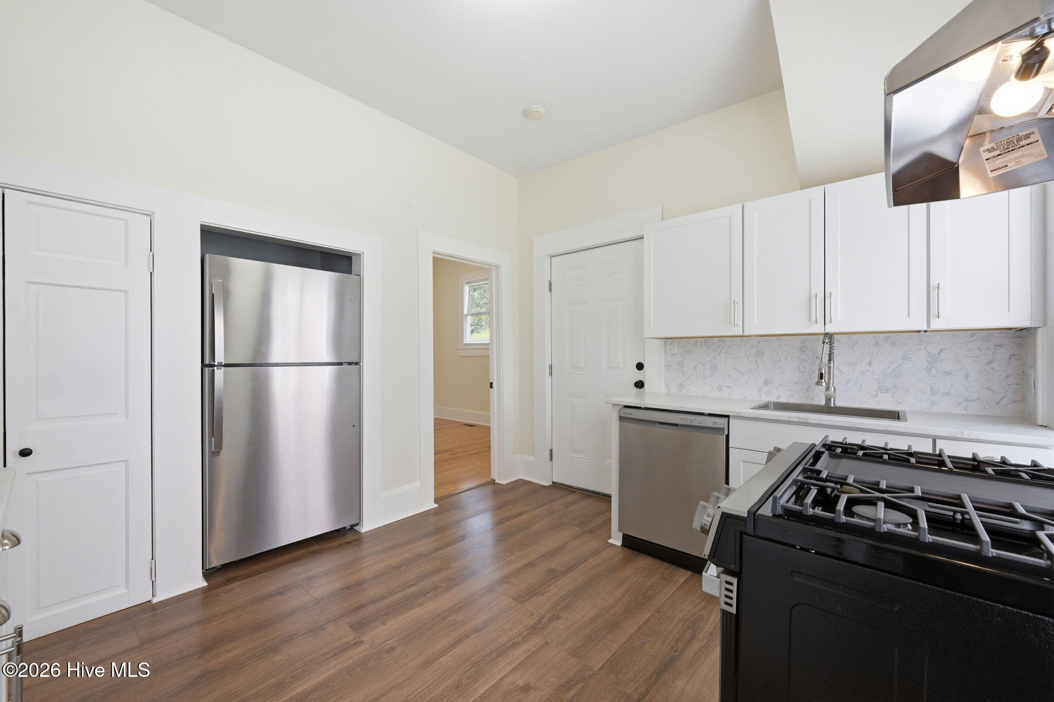 511 Middle Street, Unit A New Bern, NC 28560 - Photo 11 of 29