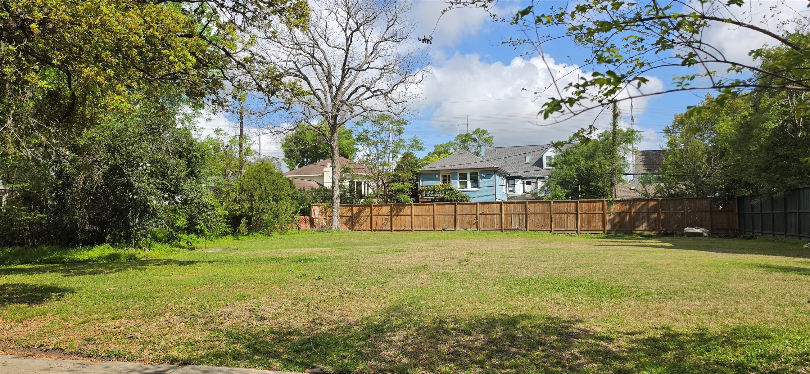 2024 Milford Street Houston, TX 77098 - Photo 6 of 9