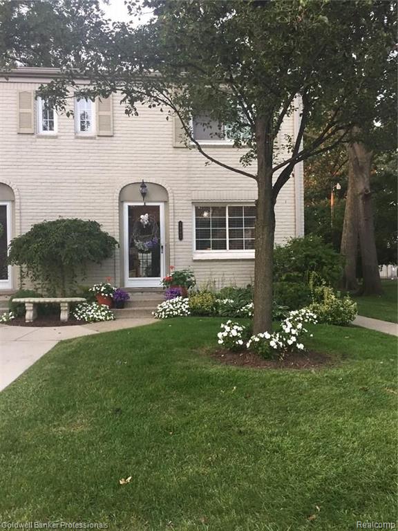 1905 Graefield Road Birmingham, MI 48009 - Photo 2 of 20