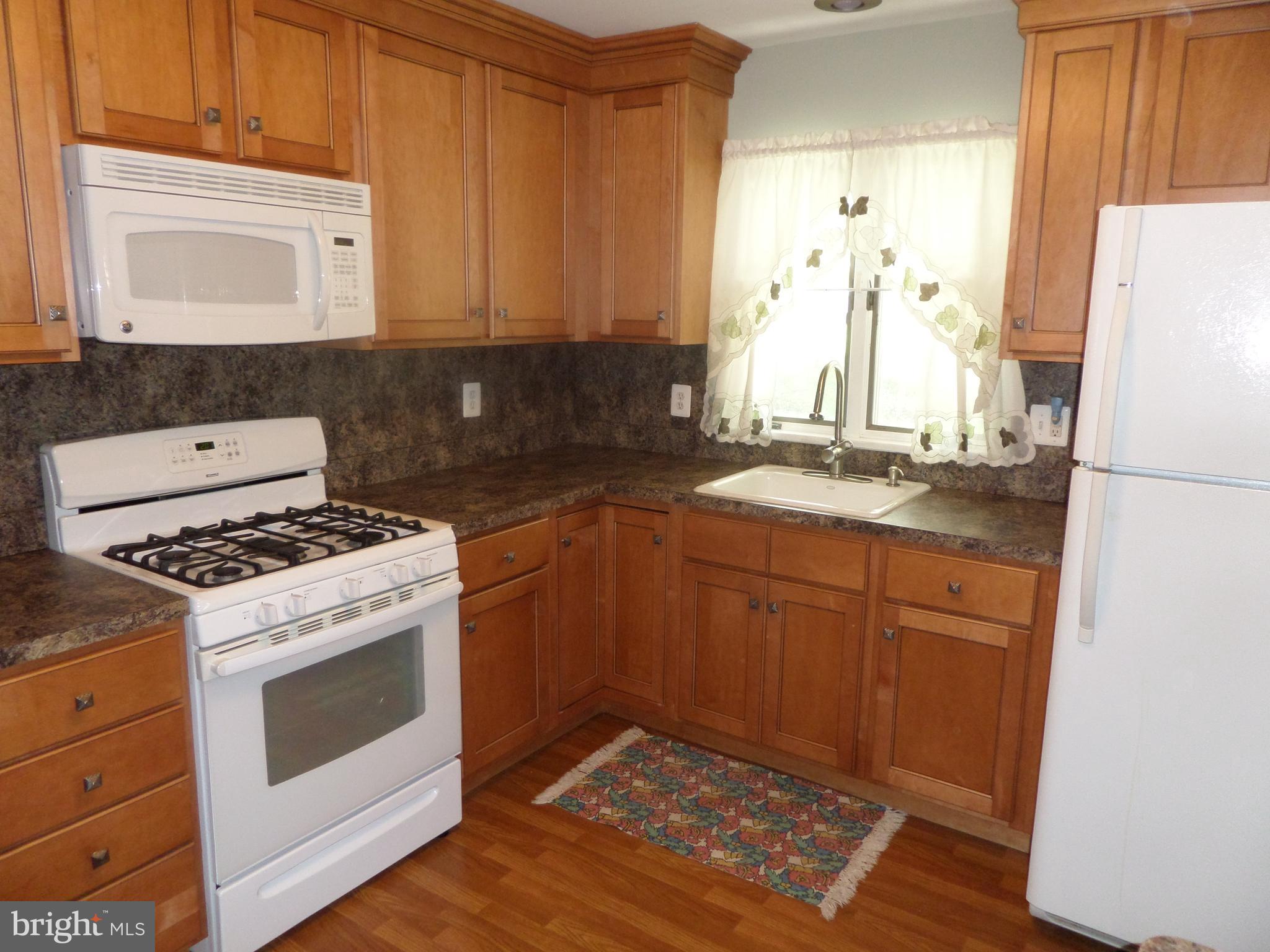 19 Hempstead Road Hamilton, NJ 08610 - Photo 17 of 42 Kitchen