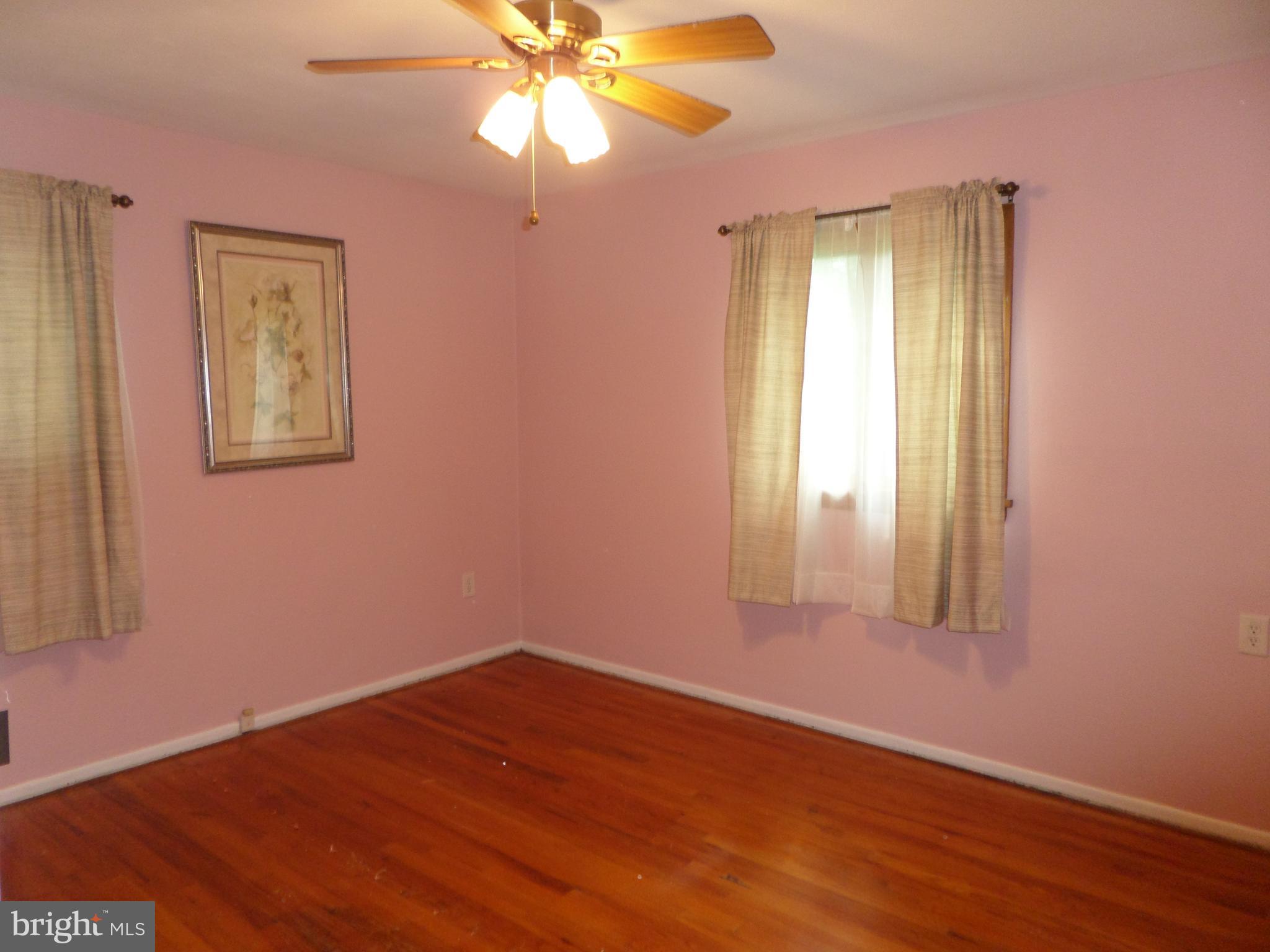 19 Hempstead Road Hamilton, NJ 08610 - Photo 18 of 42 Main Bedroom