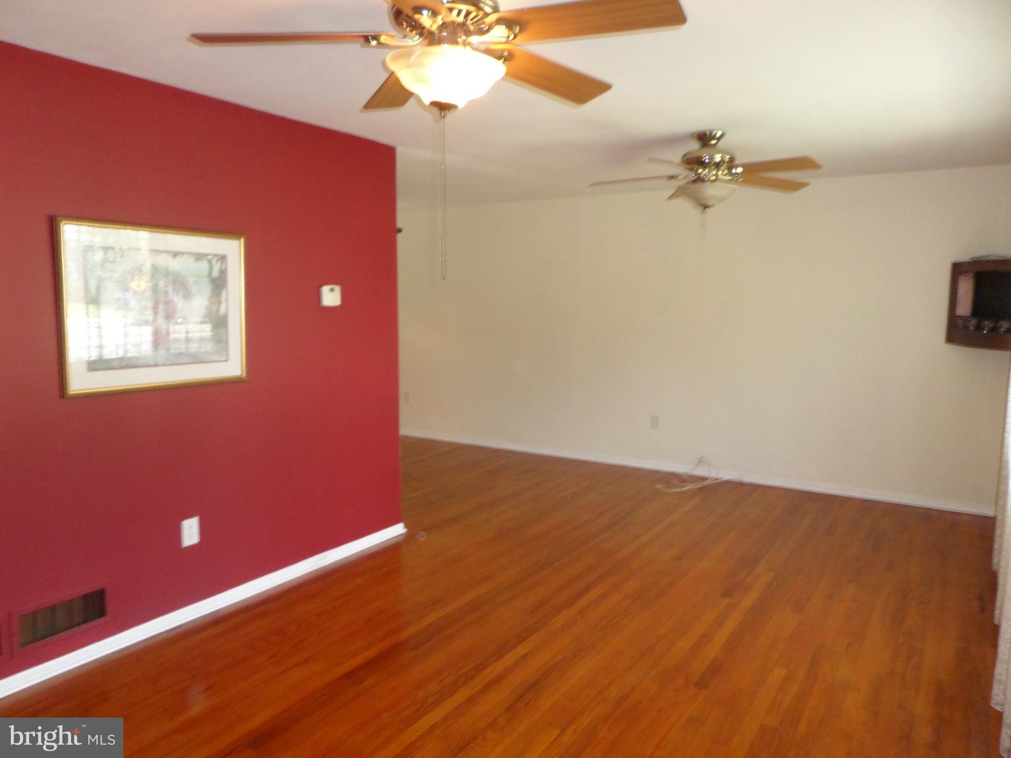 19 Hempstead Road Hamilton, NJ 08610 - Photo 10 of 42 Living Room/Dining Room