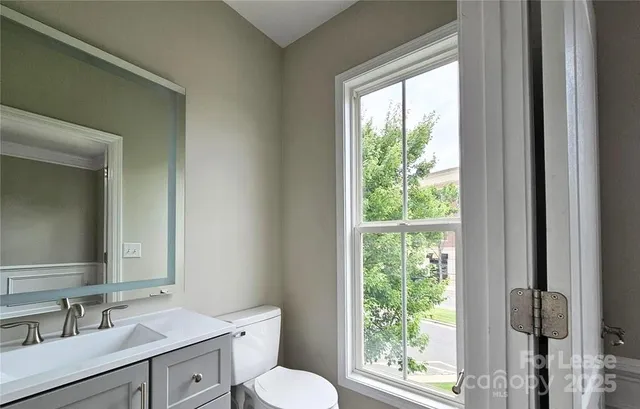 $1,950 | 2108 Ayrsley Town Boulevard, Charlotte, NC 28273