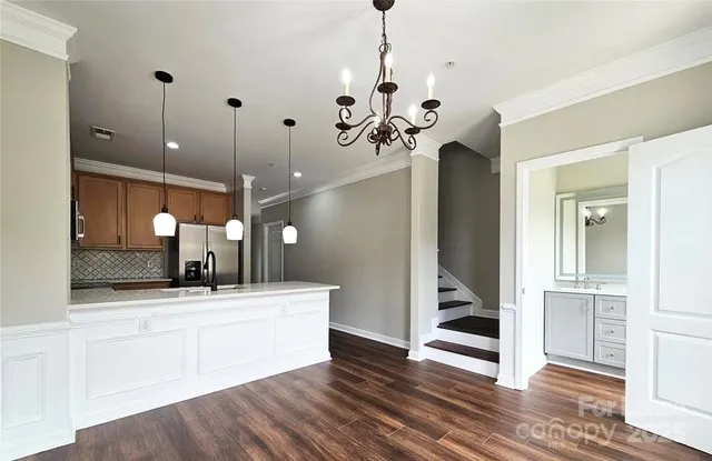 $1,950 | 2108 Ayrsley Town Boulevard, Charlotte, NC 28273