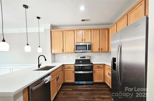 $1,950 | 2108 Ayrsley Town Boulevard, Charlotte, NC 28273