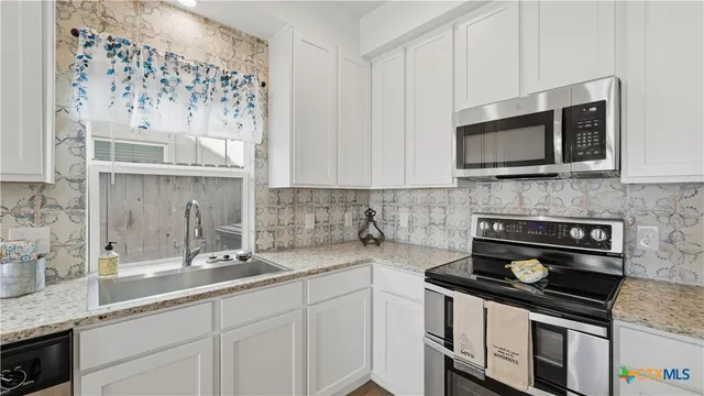 $265,000 | 223 Sapphire Drive, New Braunfels, TX 78130