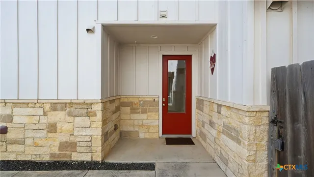 $265,000 | 223 Sapphire Drive, New Braunfels, TX 78130