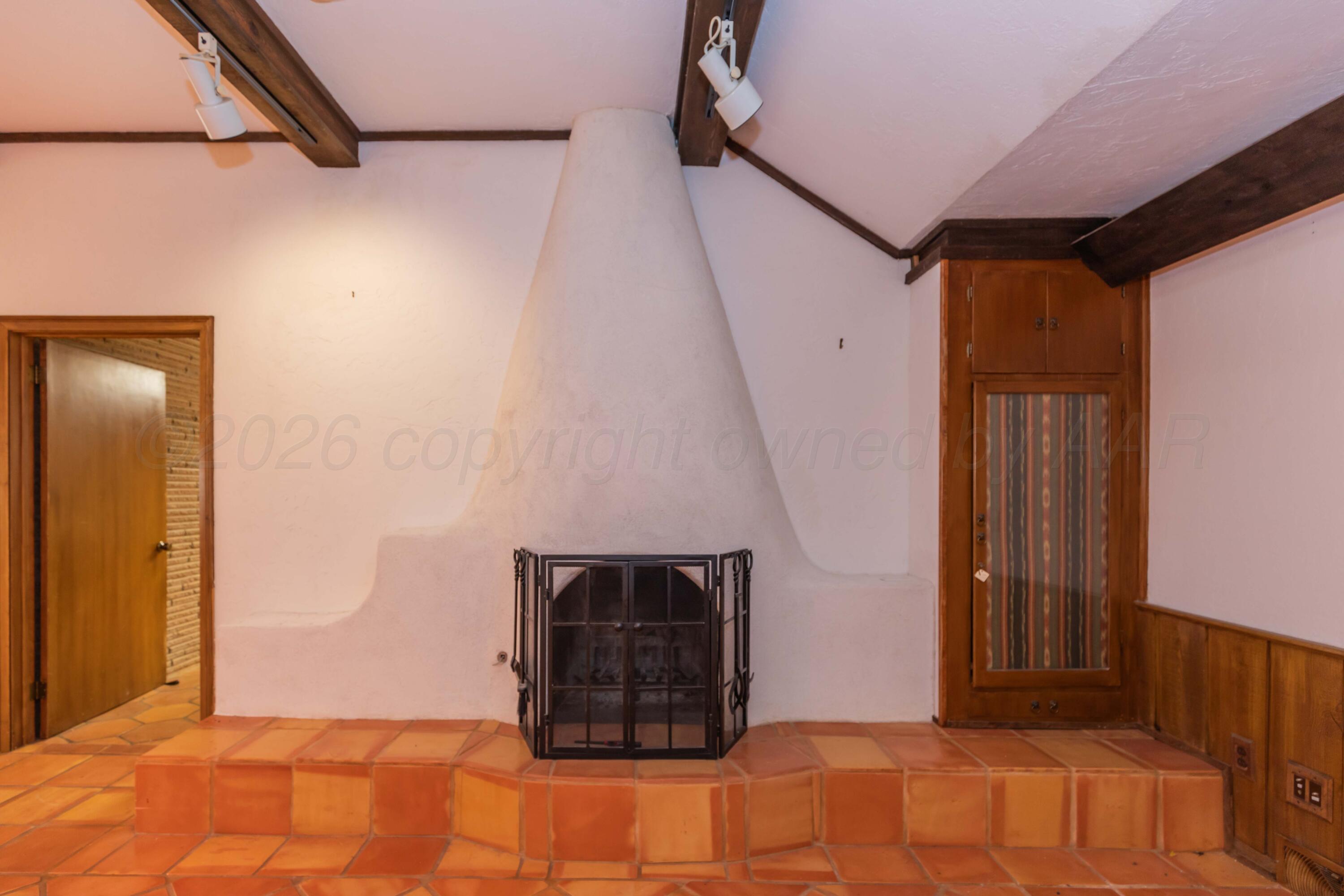 901 West 2nd Street Claude, TX 79019 - Photo 25 of 64 DEN VIEW 3