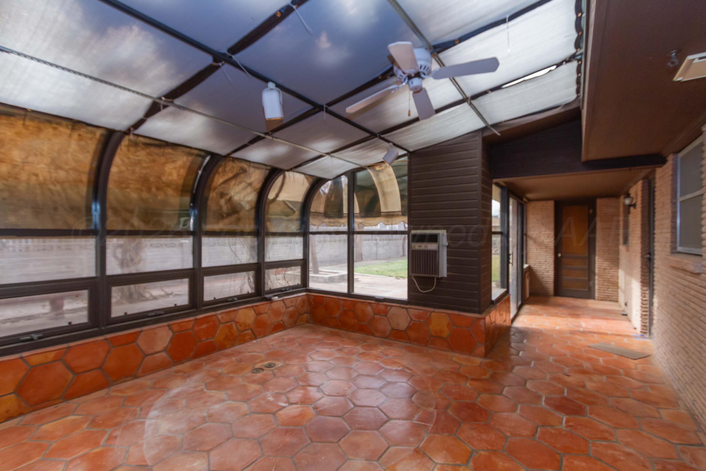 901 West 2nd Street Claude, TX 79019 - Photo 27 of 64 SOLARIUM