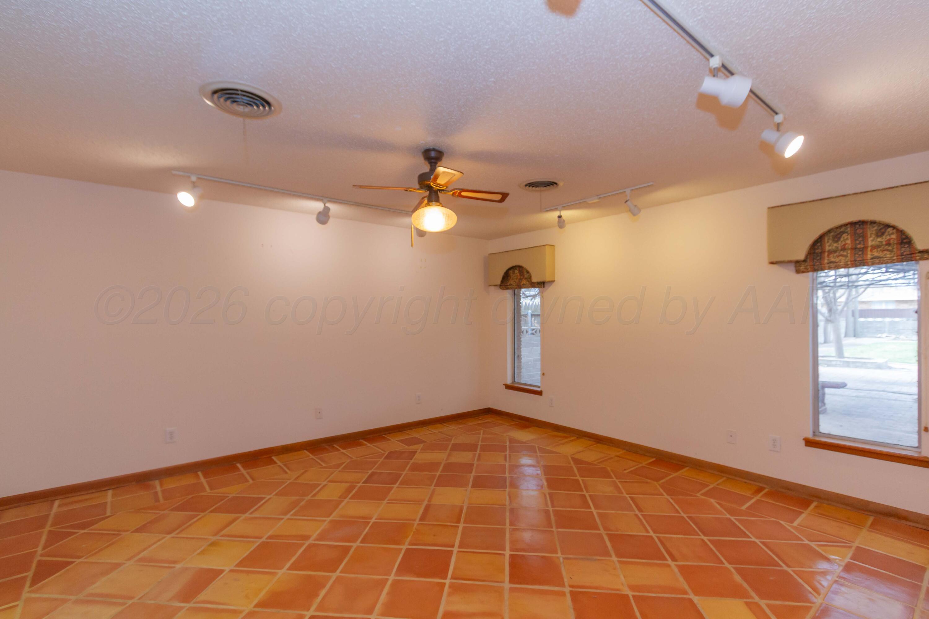 901 West 2nd Street Claude, TX 79019 - Photo 28 of 64 PRIMARY VIEW 1