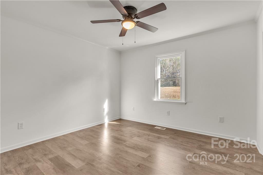 2490 Saluda Road Rock Hill, SC 29730 - Photo 13 of 28 Gallery Image 13