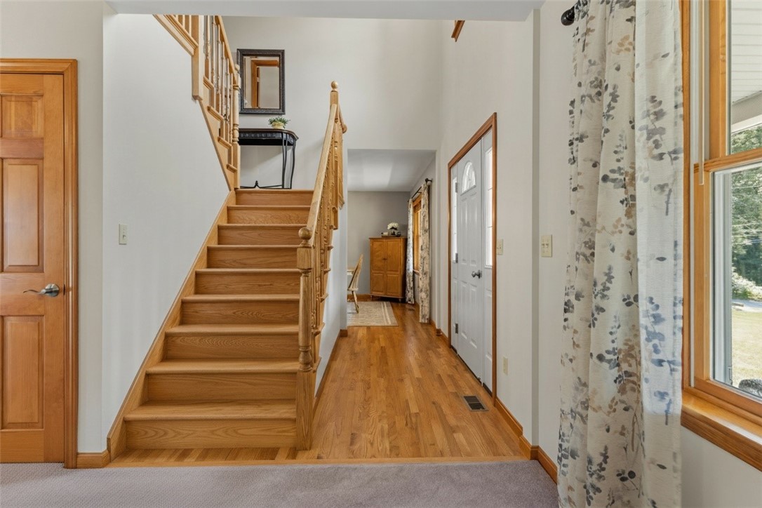 3 Courtney Lane Hopkinton, RI 02832 - Photo 9 of 46
