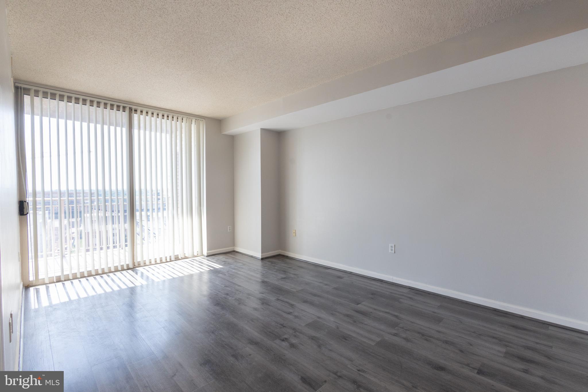 2726 Gallows Road, Unit 1011 Vienna, VA 22180 - Photo 20 of 35