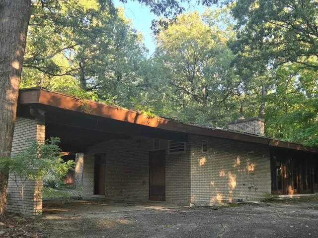 $139,900 | 48 Woodland Glen, Park Forest, IL 60466