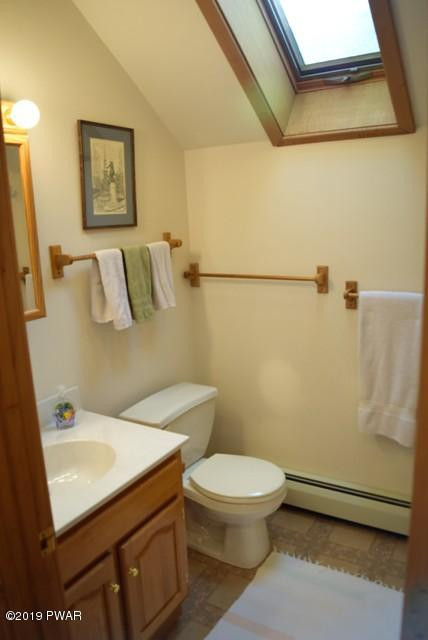 42 Aspen Ridge Hawley, PA 18428 - Photo 23 of 29 2nd bath